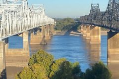 Two-Bridges-Vicksburg-640x381.jpeg_20221110_134356